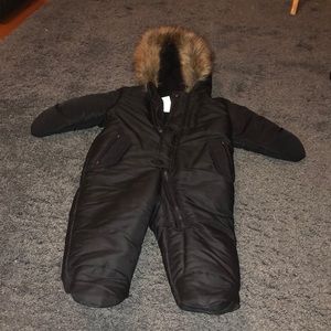 12 month Snowsuit in excellent condition
